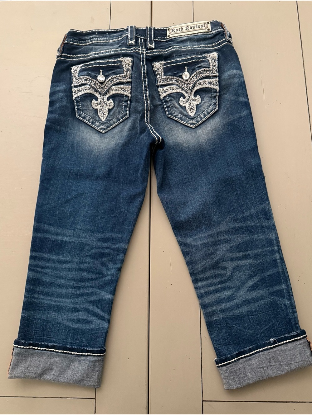 Rock Revival Women's Dark Blue Embellished Back Pocket Easy Crop Celinda